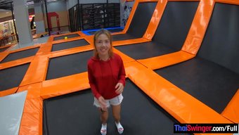 熟女妈妈的大屁股和紧...