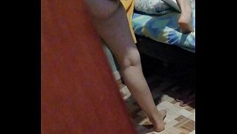 偷偷看我的朋友自慰会话