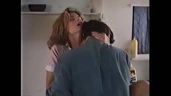 女演员复仇,与一个有...