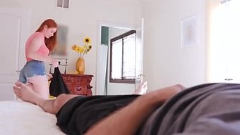 性欲旺盛的少女巨乳被...