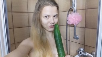 小胸部少女在pov视...