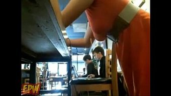 红发大奶子在网络摄像...