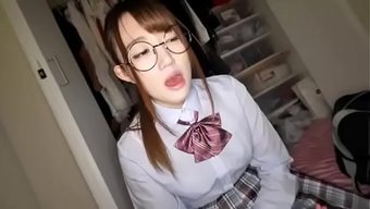 刚刚在她家被我操的这...