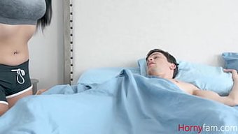 继母与继妹沉迷于早晨的快感