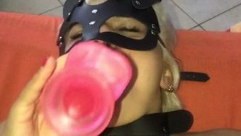 操逼的婊子被猛烈地操...