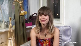 随意的carla D...