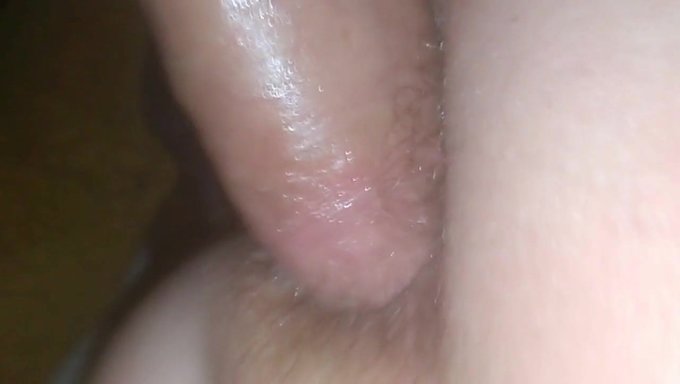 美国女孩的紧身阴道在特写自慰视频中