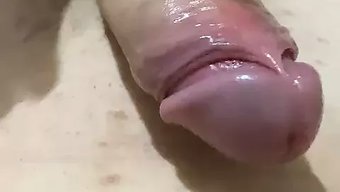大鸡巴和大奶子为热辣...