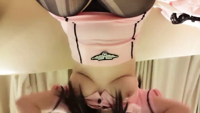 性欲旺盛的中国年轻女子自我愉悦