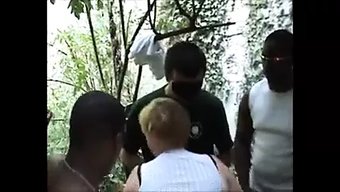 欧洲美丽胖女人喜欢黑...