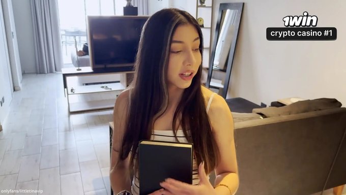 我正在沙滩上玩着毛巾,这时我遇到了一个传教士。