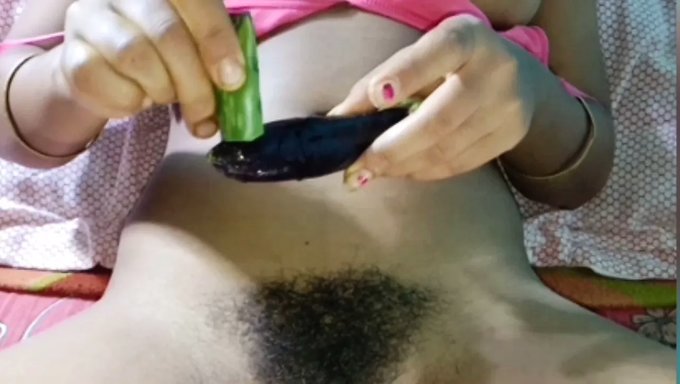 印度少女用口罩自慰(第二部分)
