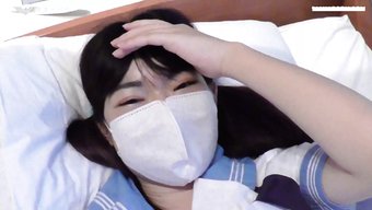 日本大学生在自制宿舍...