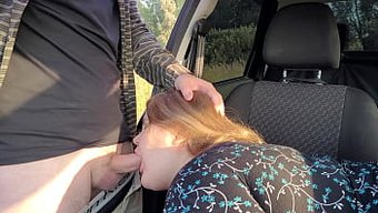 一个已婚男人同意他丰...