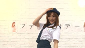 日本少女警官被多个男...