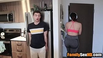 胖妹妹被哥哥恶搞和操