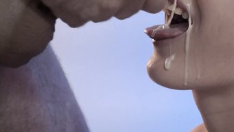 18岁的继妹在参加派...