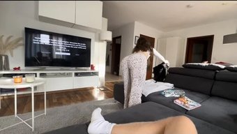 下课后和姐姐的性感闺蜜来一场真正的自制4k大战
