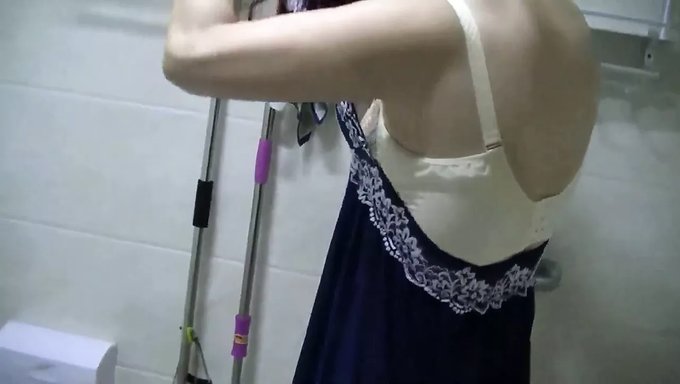 中国熟女的淋浴高潮和性爱
