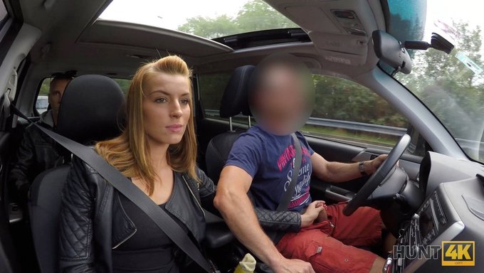 维多利亚·丹尼尔斯与金发女孩和陌生人的鸡巴进行绿帽遭遇