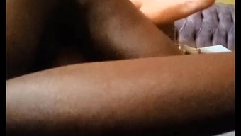熟女女友强烈的喷潮高潮