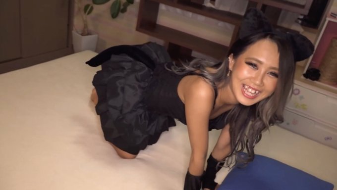从后面体验自然美女的终极快感。