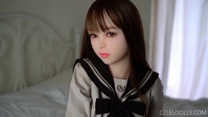 丰满骚妹,二次元风格,被性爱娃娃piper 150 Akira操翻天