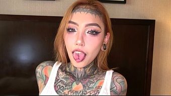 纹身亚洲骚货jess...