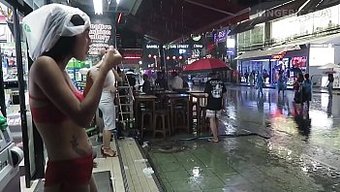 曼谷的红灯区:成人娱...
