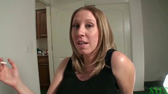 大奶继妹用手淫和口爆