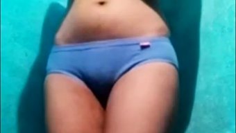 印度少女在bdsm视...