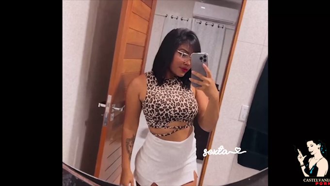 巴西美女gaby的自制视频展示了她的大屁股和大奶子