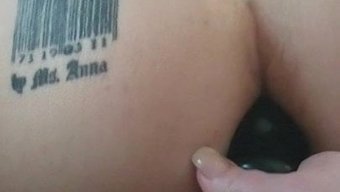 恋物癖女主人在肛交女...