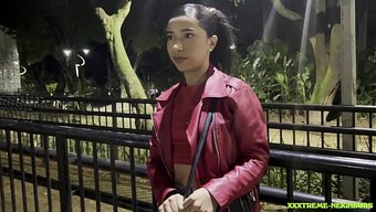 我在麦德林接了一个女...