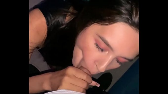 男的在vip俱乐部里操湿了又骚的母狗