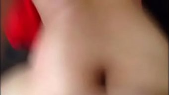 从后面与性感男人的激...