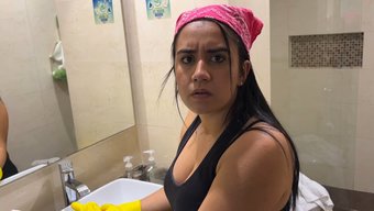 业余女佣被操脸,乳房被吸吮