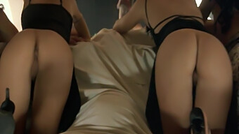 金发女孩为你的观看快感自慰