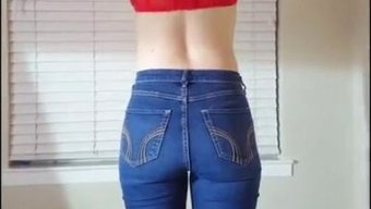 金发熟女口交并接受射精