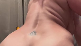 熟女妻子被我操得大屁股直跳