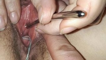 粗暴而诱人的尿道游戏...