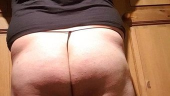 Bdsm视频展示了激...