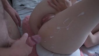 业余20岁的棕发女郎...