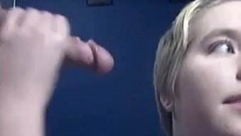 瑞典业余女孩的脸被操了