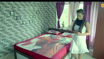 丈夫勾引妻子进行激情性爱