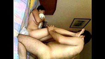 业余阿泽里辣妹在热辣...