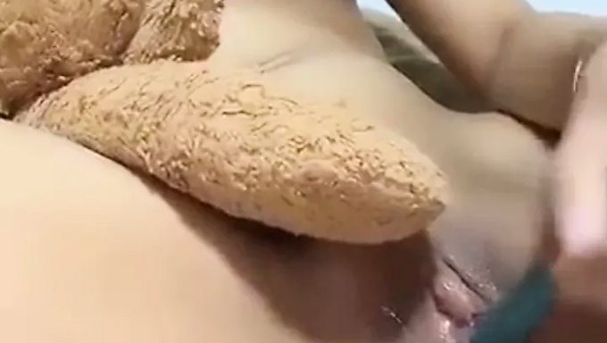 和前女友用手指自慰