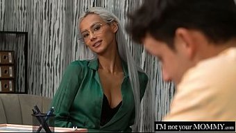 欲火焚身的拉丁老师v...