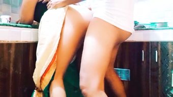 成熟的bhabi J...