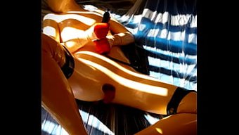 乳胶娃娃在恋物癖视频...